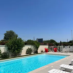 https://azur-hotel-salon-de-provence.fr-provencehotel.com